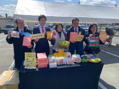 周県長は3月2日熊本大津町にお越しいただき、屏東県の特産品をPR。