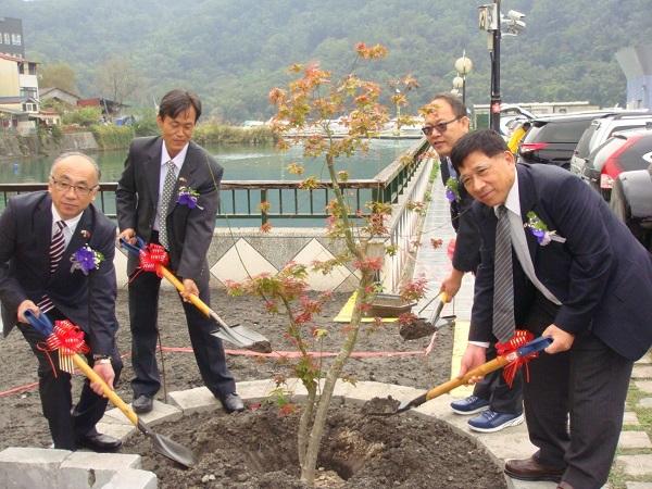 3.植樹記念