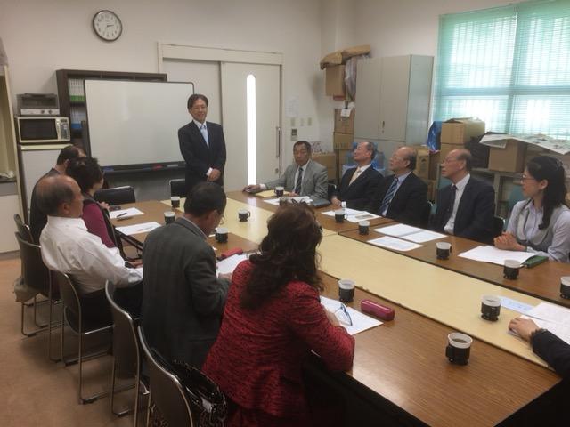 1.陳處長訓養致賀連茂雄先生當選大阪中華學校理事長之情形