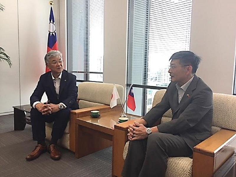 1. 蘇處長(右)、泥谷市長(左)