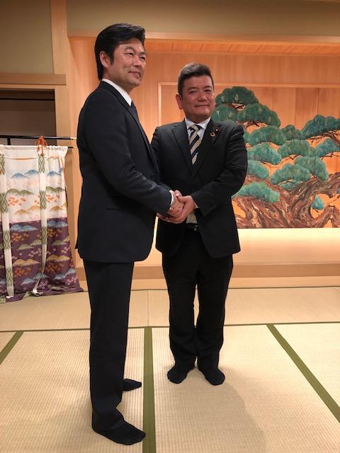 本處李處長與森山浩行眾議員合影