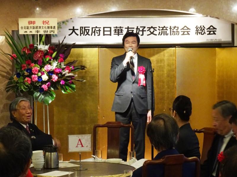 李處長應邀致詞，川合通一(左一)主持