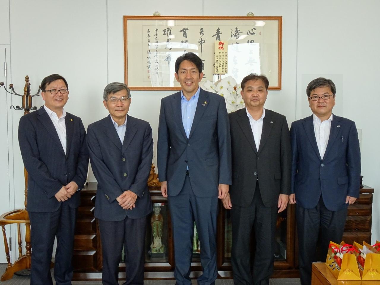 蘇啓誠 駐大阪弁事処長が 澤井宏文 大阪府松原市長の訪問を受ける 台北駐大阪経済文化弁事処 Taipei Economic And Cultural Office In Osaka