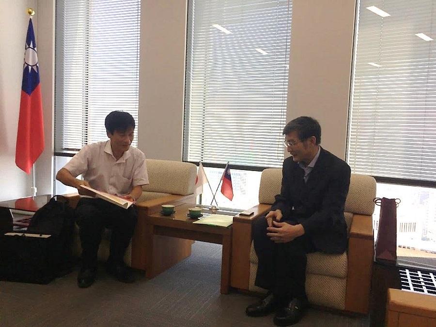 1. 蘇処長(右)、島田市長(左)