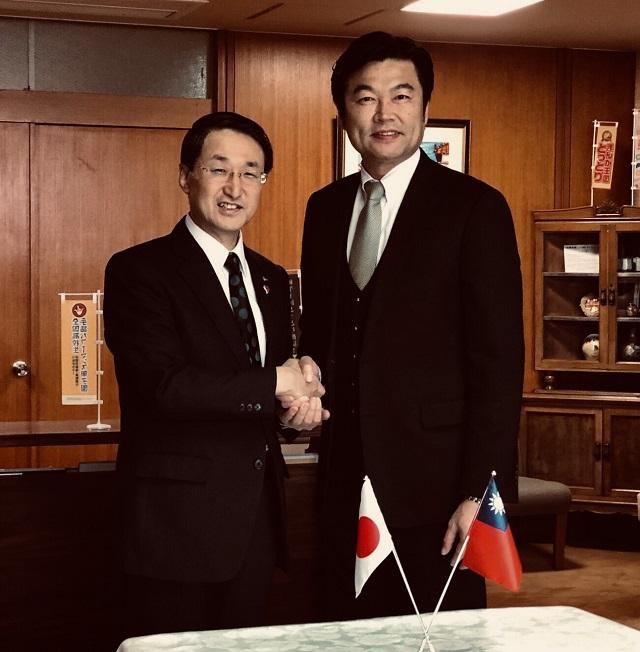 李世丙・駐大阪弁事処長が平井伸治・鳥取県知事を訪問 台北駐大阪経済文化弁事処 Taipei Economic and Cultural