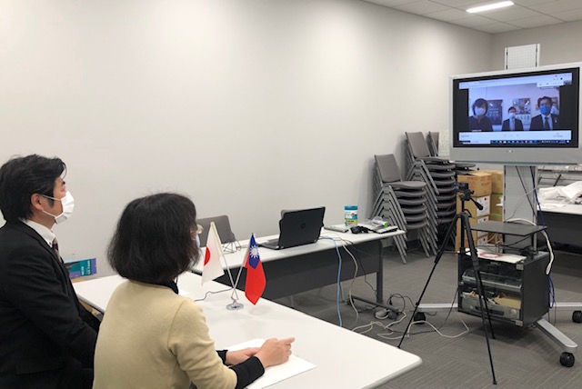 李処長（左）、李課長（右）