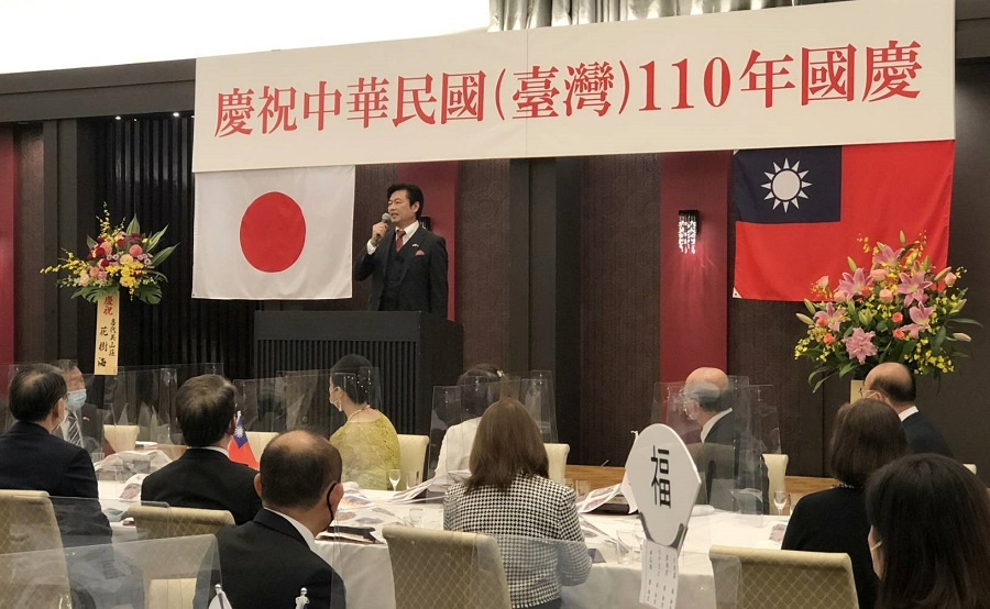 李世丙処長主催による国慶祝賀会の様子