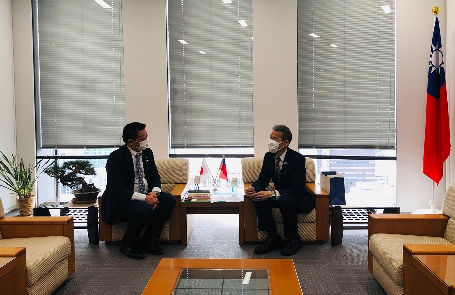 木畑議員（左）、向処長（右）