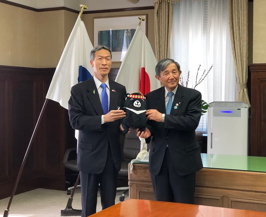 向処長（左）、仁坂知事