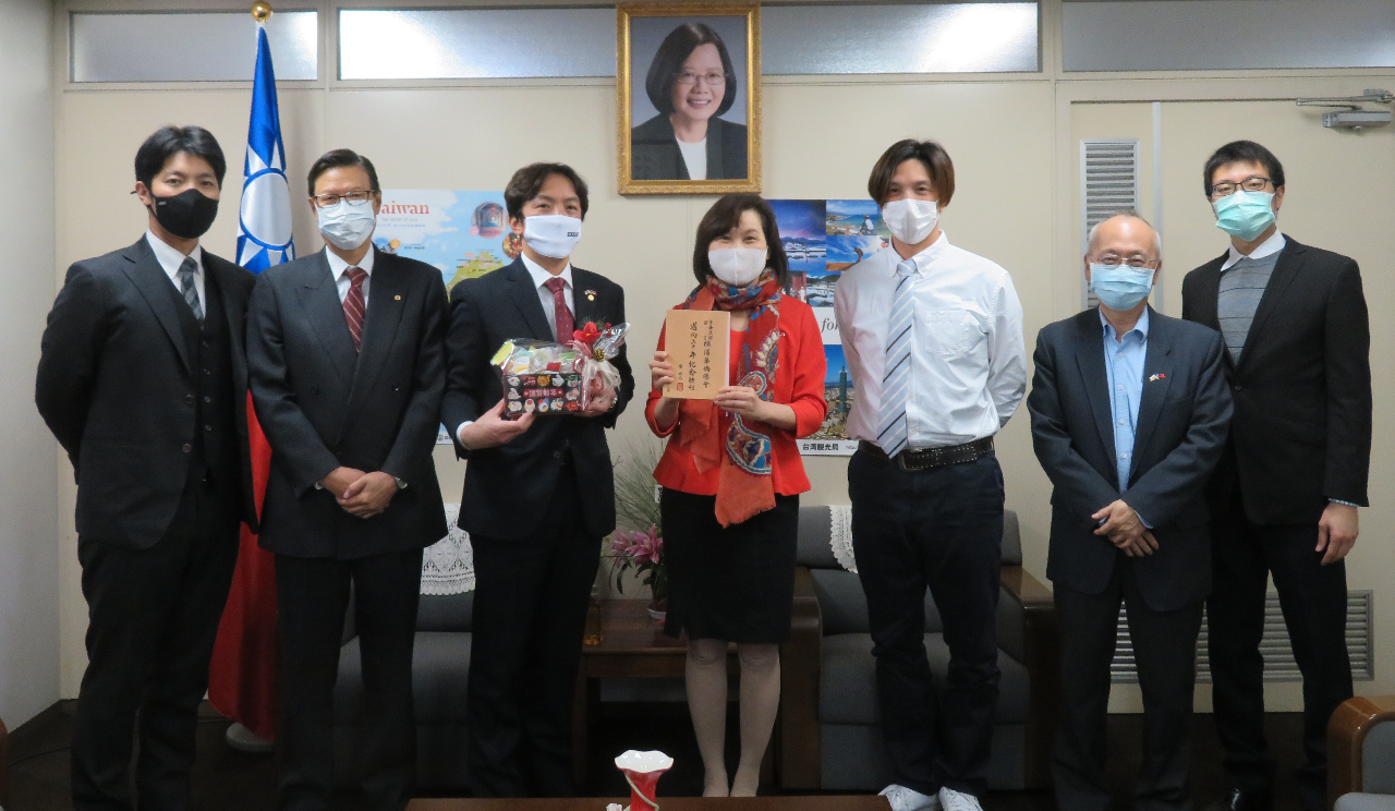 1 4 張処長は橫濱華僑總會張儀会長ら幹部の新年訪問を受けた Yokohama Branch Taipei Economic And Cultural Representative Office In Japan 台北駐日經濟文化代表處橫濱分處
