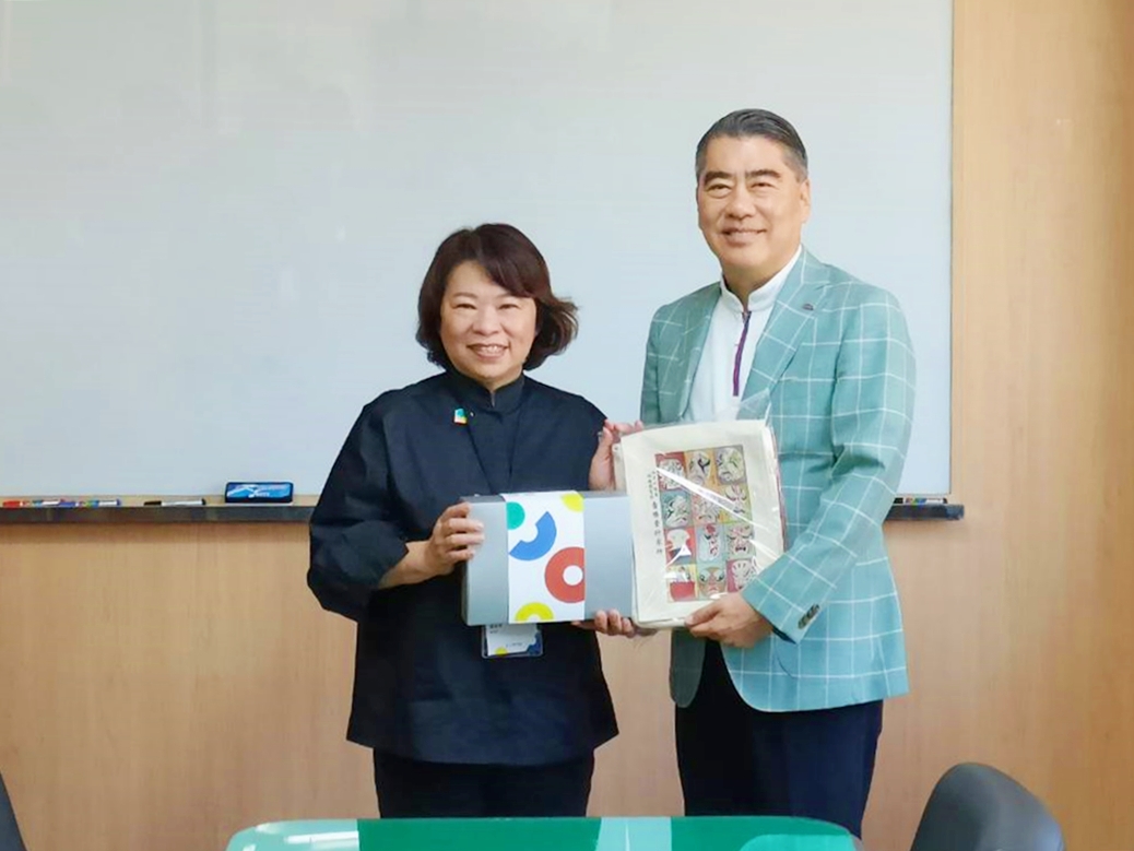 0 市長與韓國旅行業協會吳敞熙會長合影