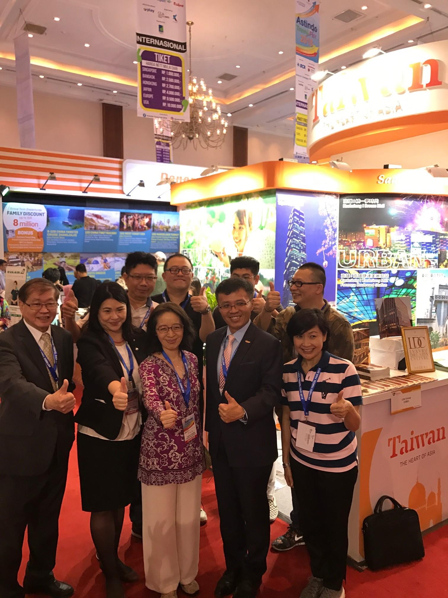 觀光局駐吉隆坡辦事處與觀光協會組團來印尼參加2018Astindo觀光旅遊展。