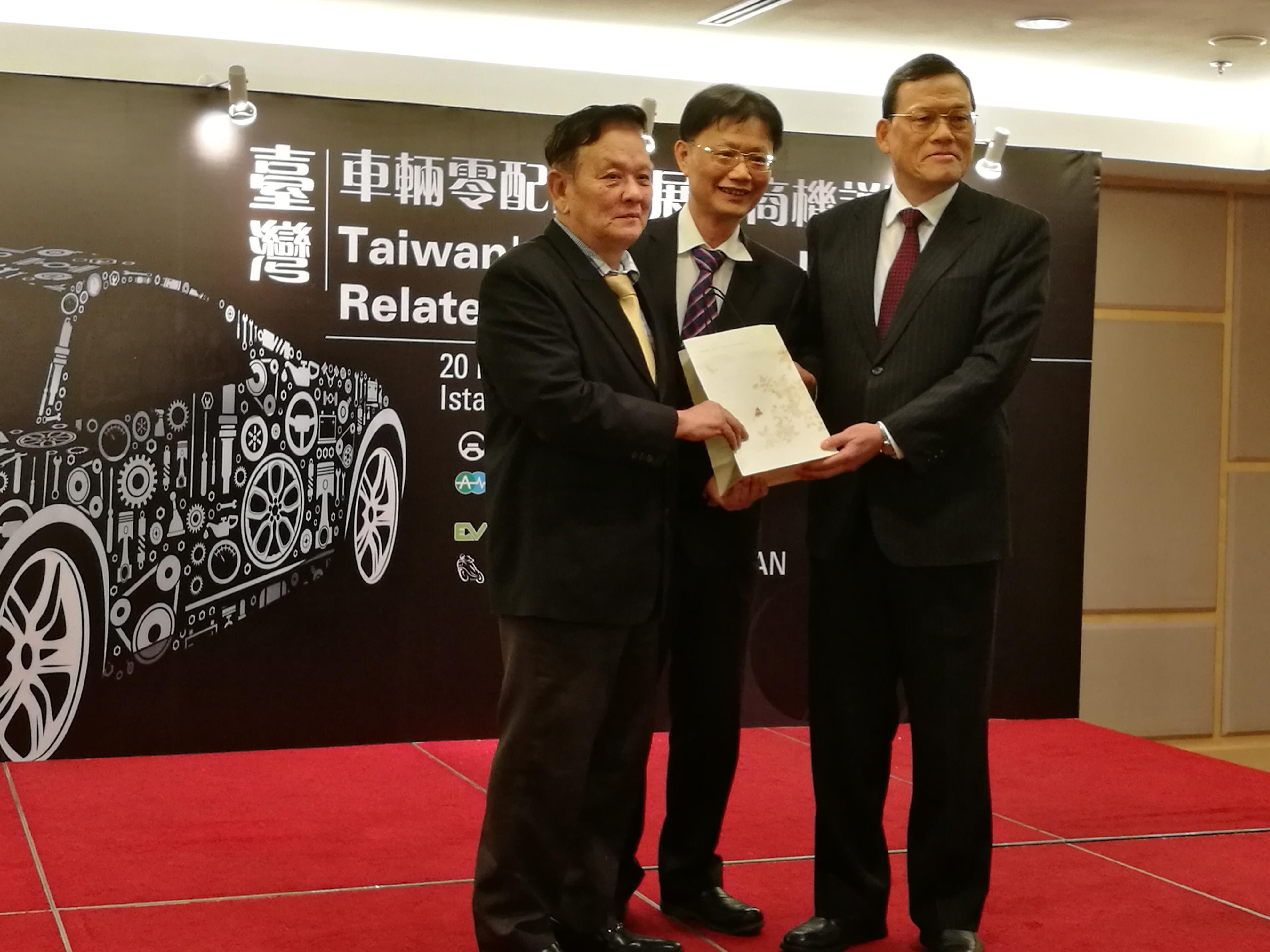 Representative Chang, James Chi-ping (right) attends the 2017 Taiwan Automobiles &amp; Motorcycle Parts Industry Exhibition Seminar at Hotel Istana Kuala Lumpur on February 20, 2017