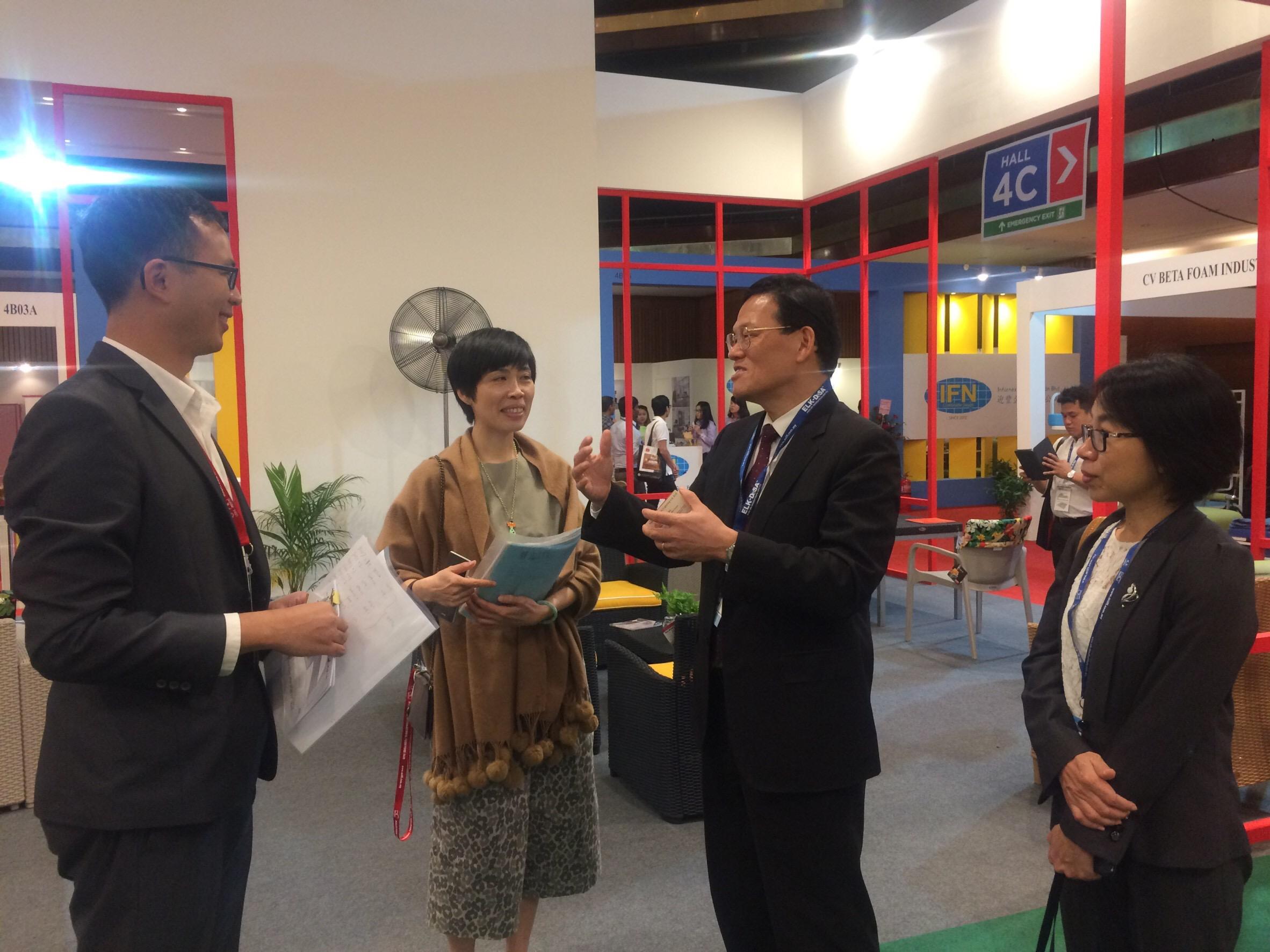  Representative Chang, James Chi-ping visits the Malaysian International Furniture Fair (MIFF) at Putra World Trade Centre (PWTC) on March 9, 2017.
