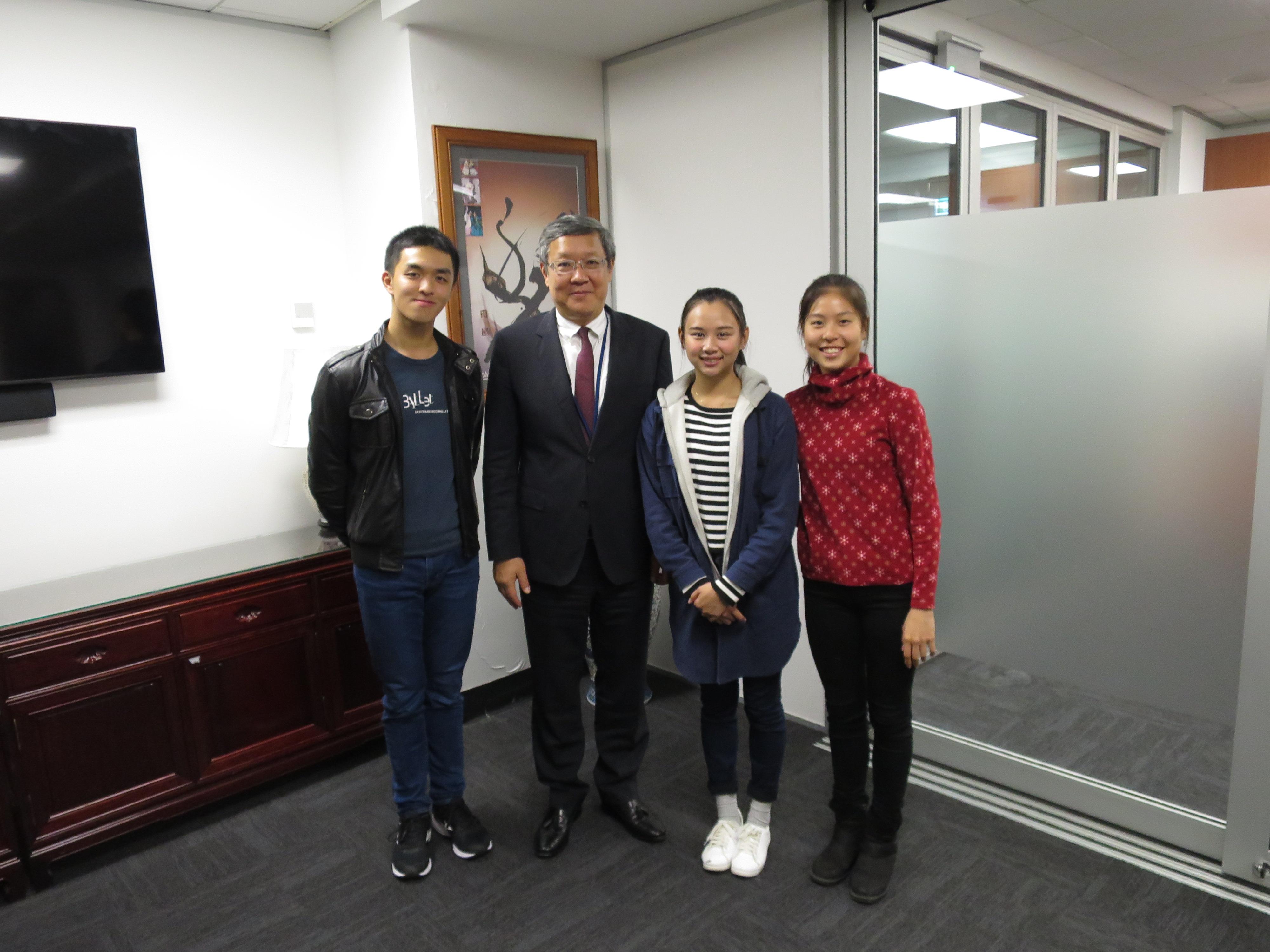 From left to right: George Liang, Representative Wen-Chieh Jieh, Therese Chen, and Alice Su