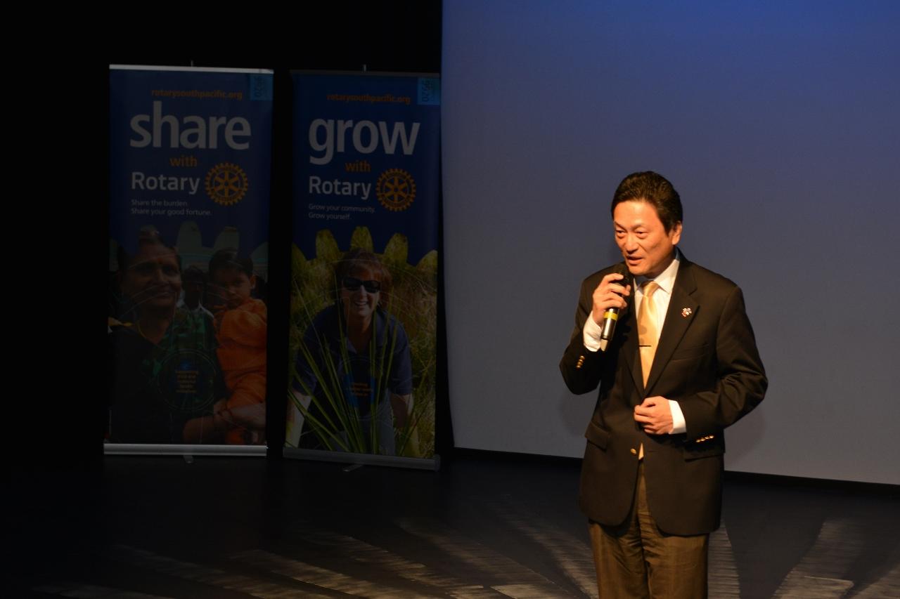 大奧克蘭扶輪社社長交接大會-奧克蘭臺北經濟文化辦事處處長周中興致詞