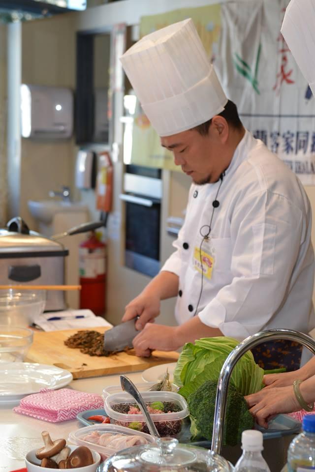 紐西蘭客家同鄉會「紐西蘭客家廚神美食大賽」-客家名廚張世杰進行廚藝教學示範