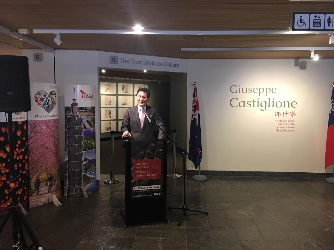 Dr.Chung-Hsing CHOU, Director General of TECO in Auckland delivered a speech at the opening ceremony of Art exhibition of Giuseppe Castiglione .