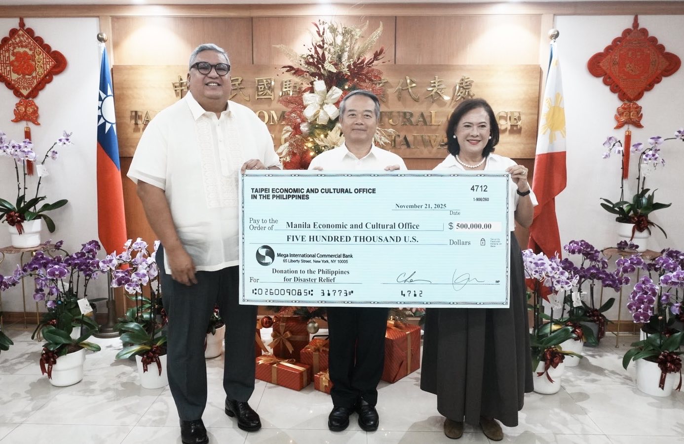 周大使民淦代表台灣政府援贈50萬美元協助菲國風災災後重建，展現國際人道援助精神- 駐菲律賓臺北經濟文化辦事處Taipei Economic and  Cultural