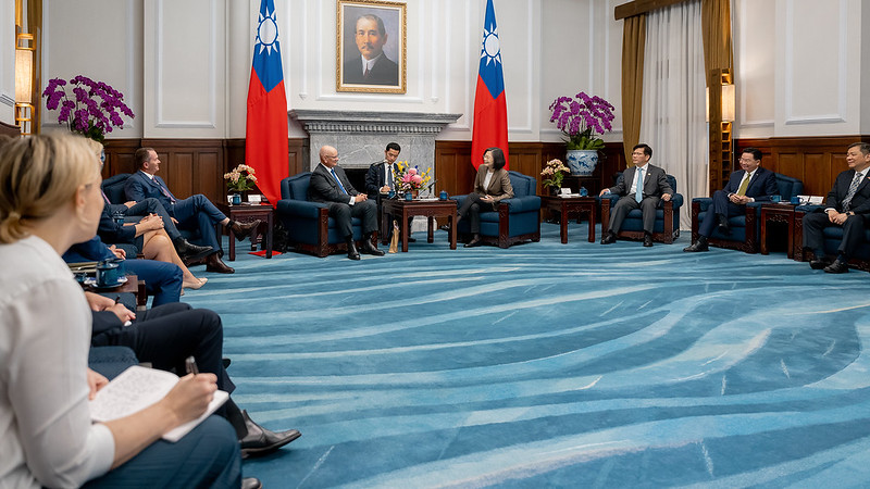 56849929-db87-40a3-abfb-281a2df39945