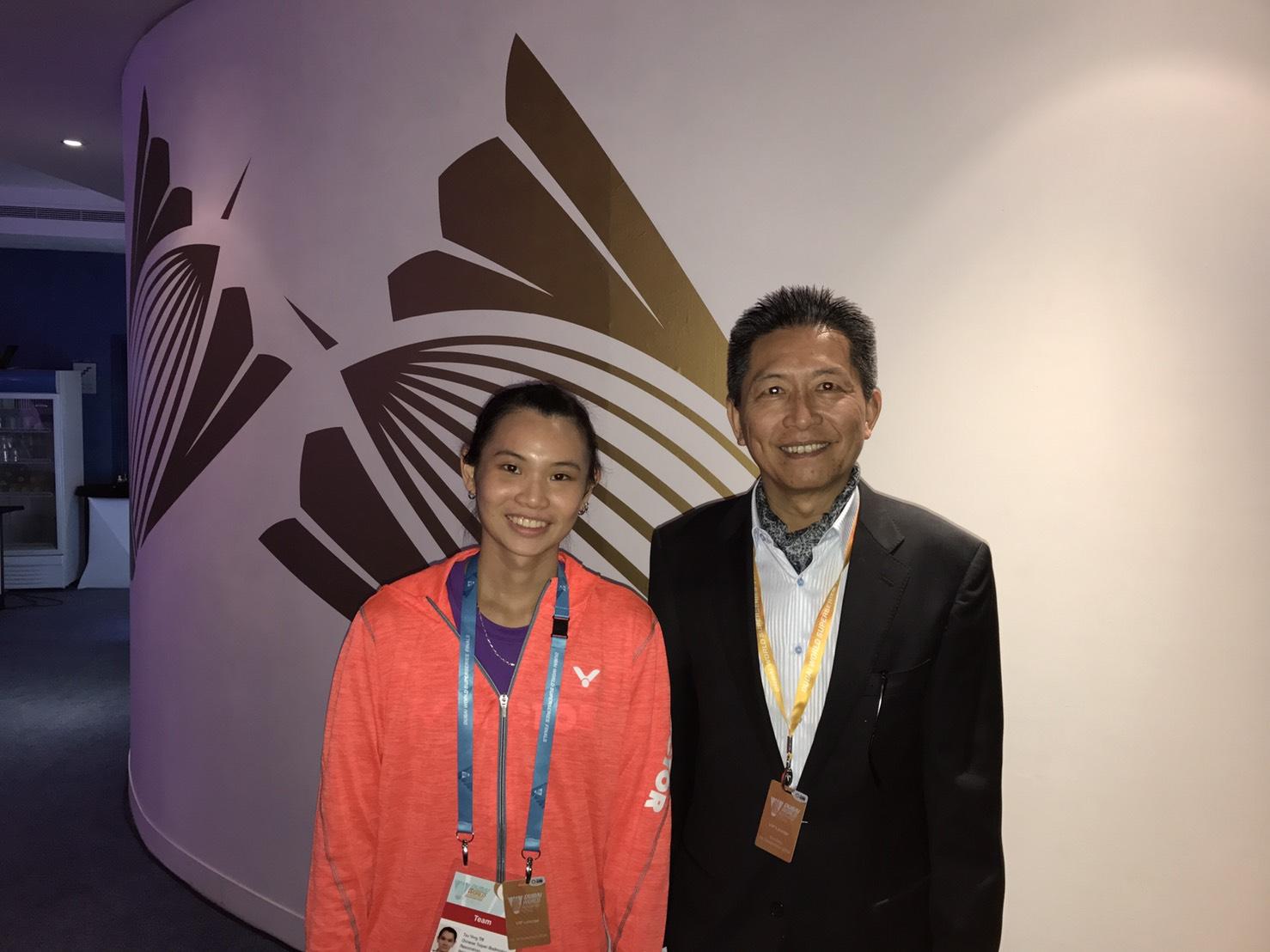Director General Yang congratulates World’s No.1 Ms. Tai on winning the championship of badminton Women Single Final game of Dubai World Superseries Finals on December 18, 2016.