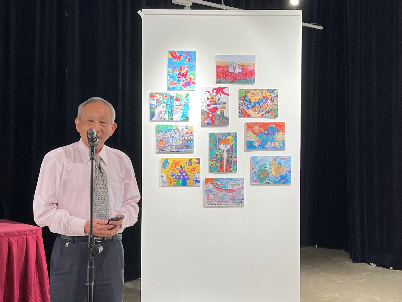 ROC兒美教育學會榮譽理事長盧安來於愛與和諧-世界兒童畫展開幕典禮致詞 (112/10/20)