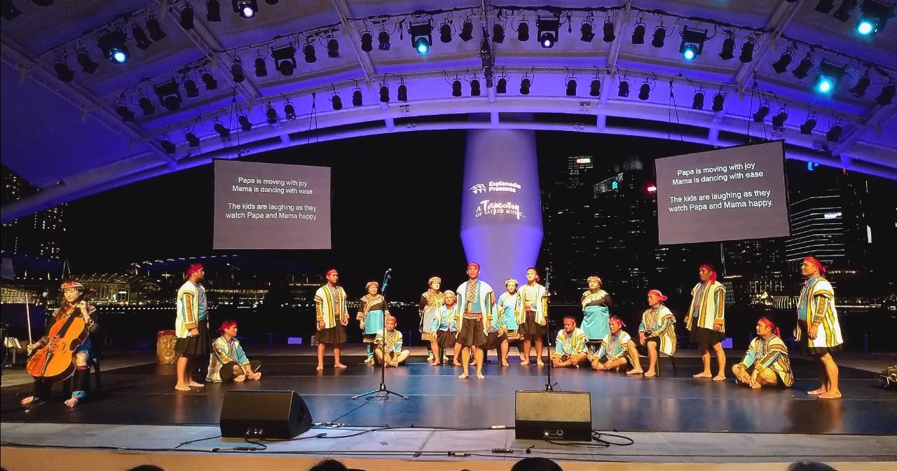 Crowd-winning performance by the Bunun Mountain Traditional Music Chorus and cellist Annie Chang at the Esplanade’s “A Tapestry of Sacred Music 2019” festival.(2019/04/21)