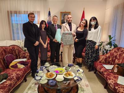 TaiwanICDF tarafından düzenlenen geleneksel Çince şarkı ve konuşma yarışmasında başarı elde eden Türk ?? öğrencileri tebrik ediyoruz!