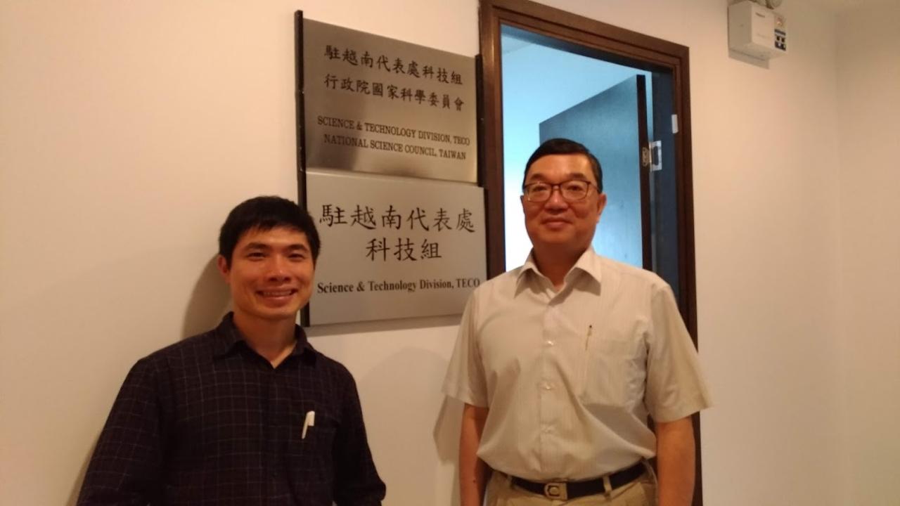 Dr. Lee Tung Yi – Counselor of Science and Technology participated in the "Smart City Summit 2018" on September 18 at the invitation of the Vietnam Software Association (VINASA). He also met with Mr. Colley Hwang - President of Digitimes (left) and Ms. Yvonne Chiu - Chairperson of both WITSA and the Information Service Industry Association of the ROC (CISA), who was invited to give a speech at the opening ceremony